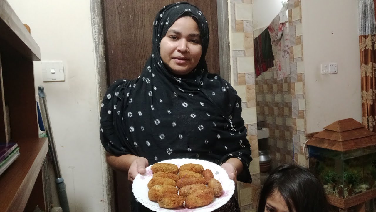 আজ মি ম কি আবদার করল 