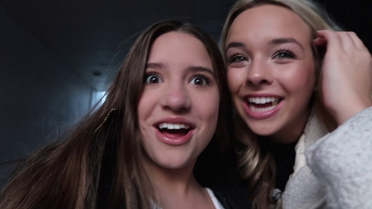 ICE SKATING FOR THE FIRST TIME!! || vlog 11