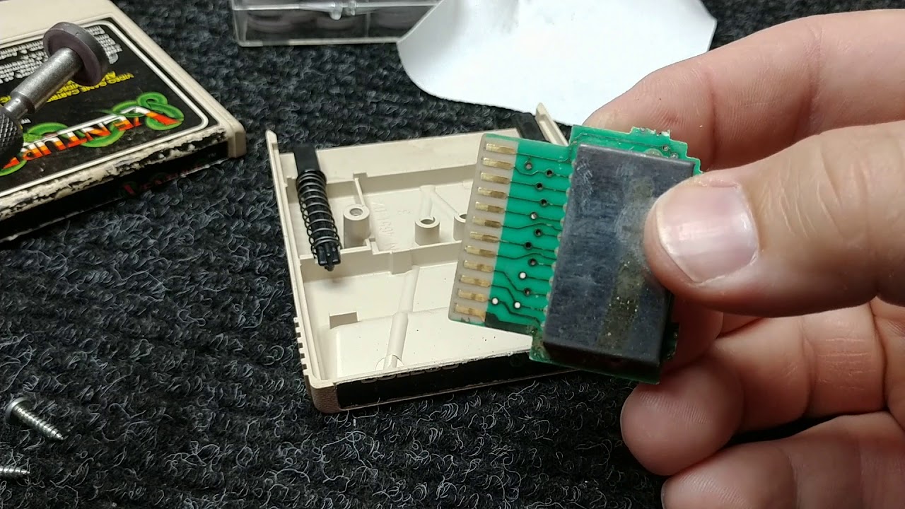 Cleaning Atari Game Cartridges
