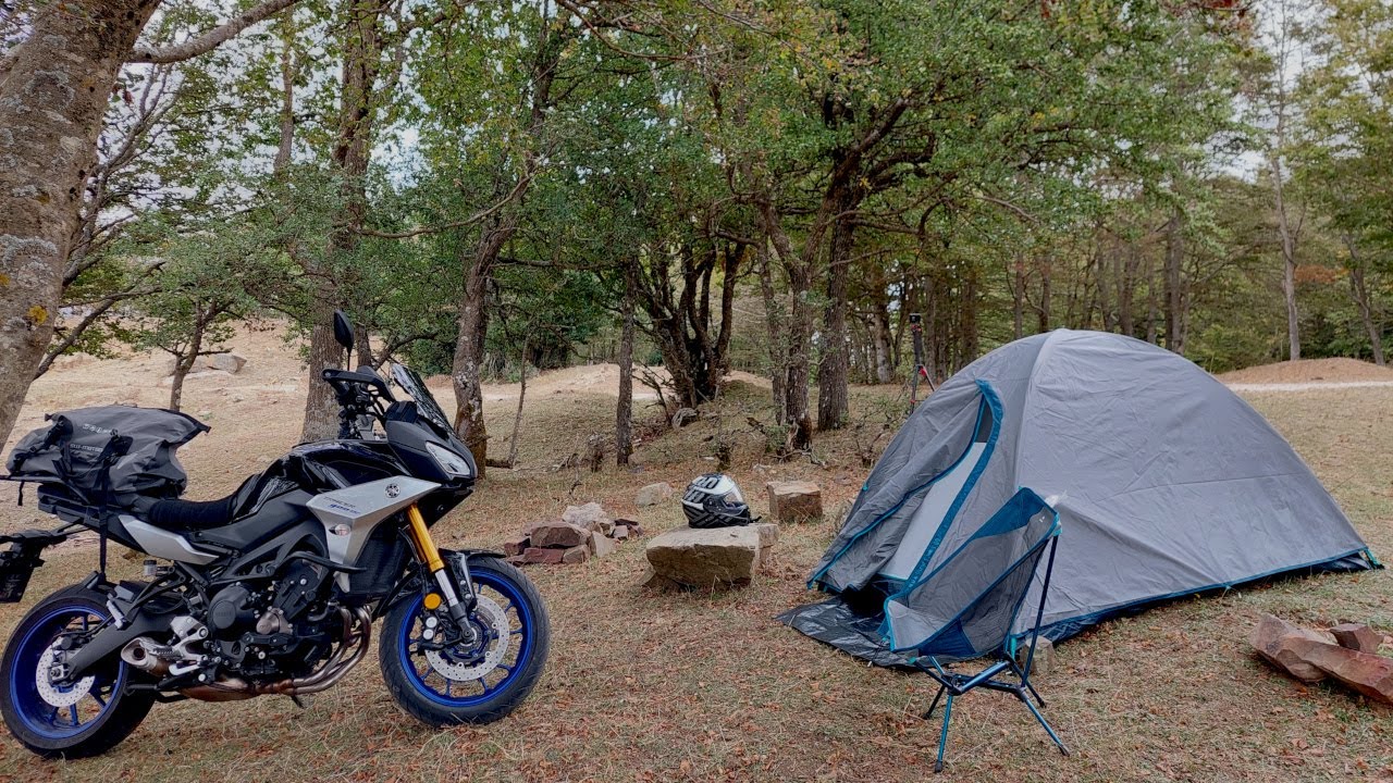 MOTO BIVACCO SOLITARIO IN SICILIA