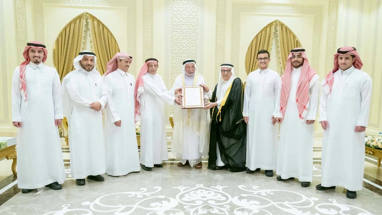 صاحب السمو حاكم الشارقة يلتقي أحفاد العلّامة عبد الرحمن السعدي