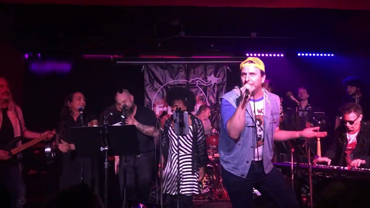 Tommy Von Voigt - Don't Pull Your Love (Hamilton, Joe Frank & Reynolds cover)