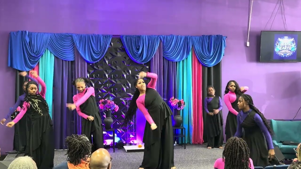 (Heaven on Earth ) The King Is Here. Embassy Worship