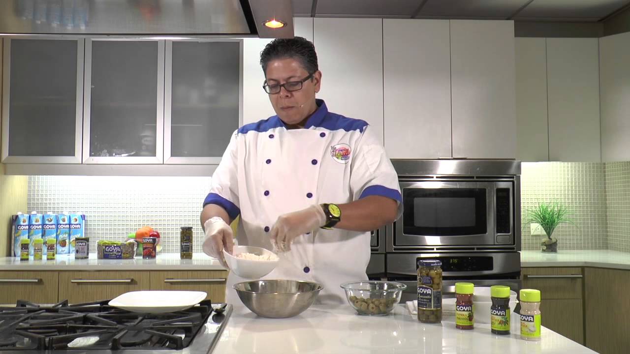 Bolitas de Queso y Aceitunas Chef Oscar Maldonado