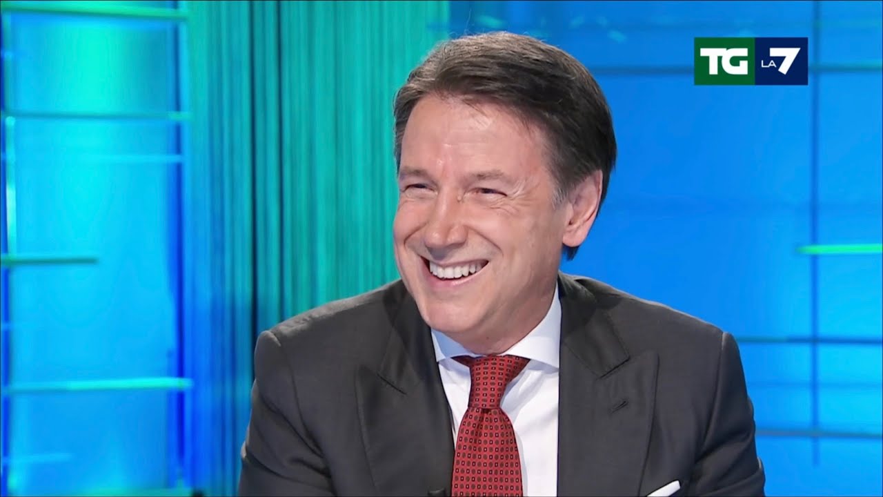 Giuseppe Conte intervistato da Enrico Mentana al TG su La7 | 22/12/2025