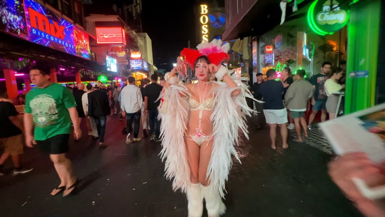 Thailand Ki Jannat 😈🔥 | Walking Street Nightlife Vlog | @Travelxy 