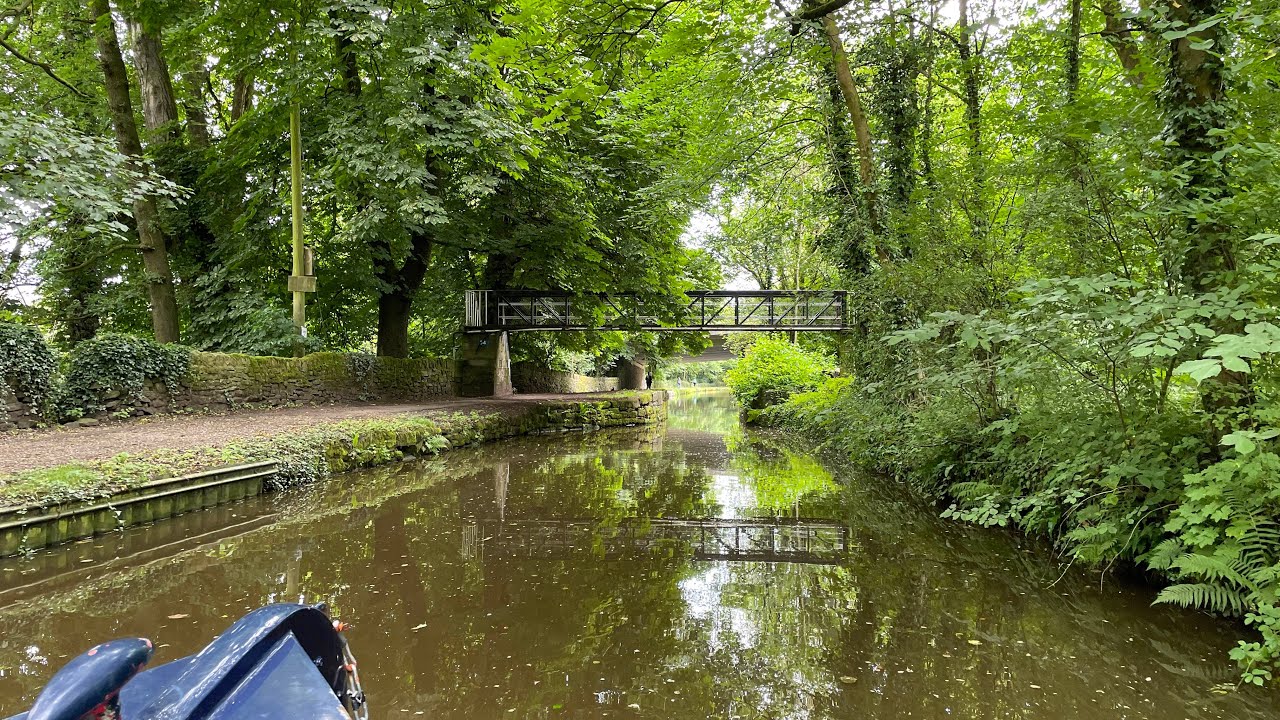 Peak Forest canal - spoiler: it’s our favourite so far 😍