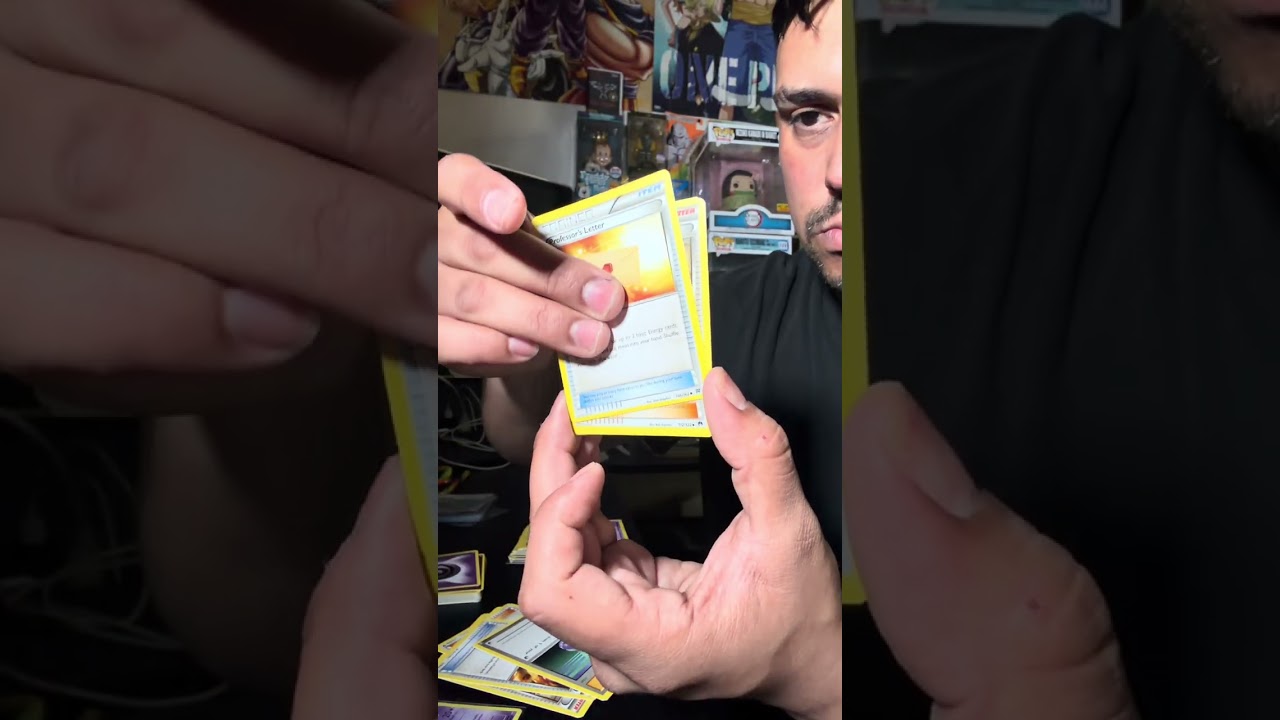 Unboxing evolution XY  Mewtwo mayhem theme 