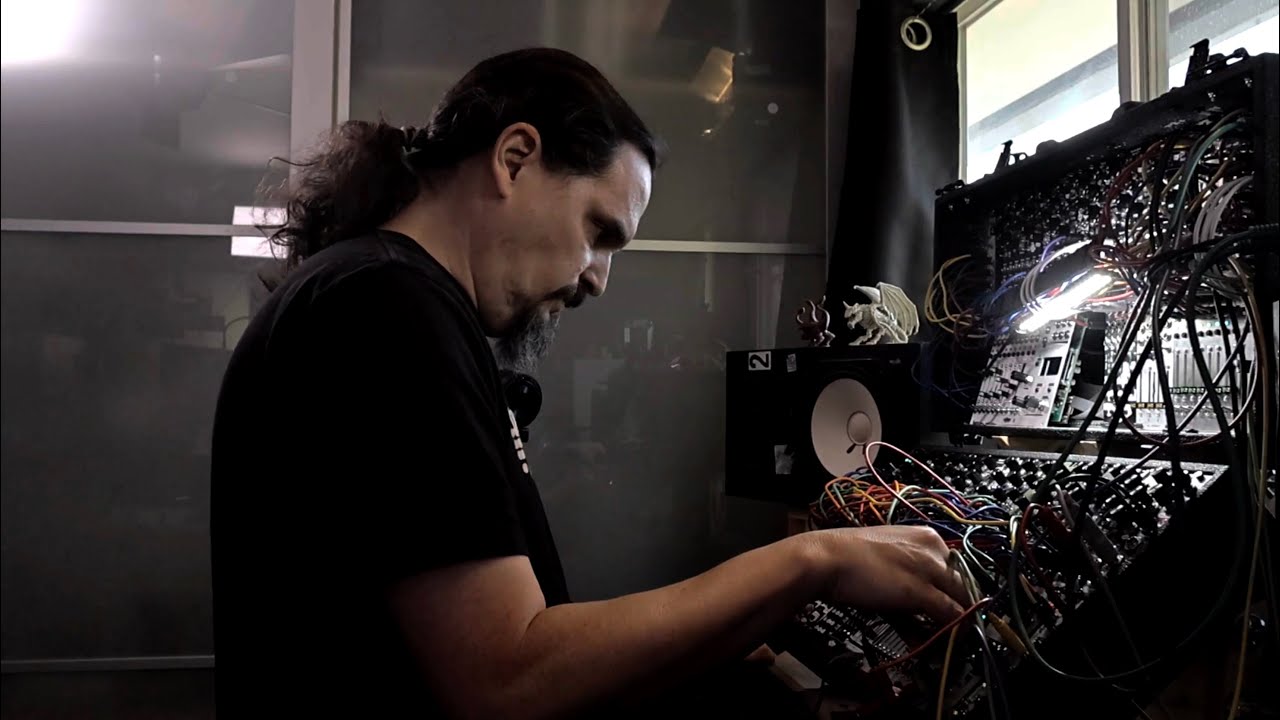 Dark and gritty modular synth performance by NE's Stephen McCaul
