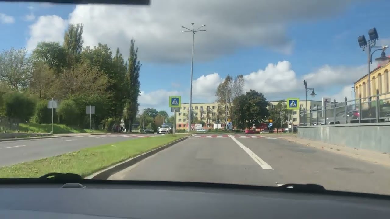 Zawiercie - zawracanie na rondzie  - ul Piłsudskiego