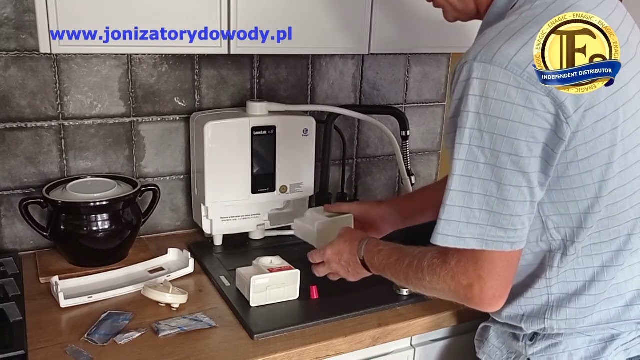 Jonizator wody Kangen Leveluk K8 Czyszczenie