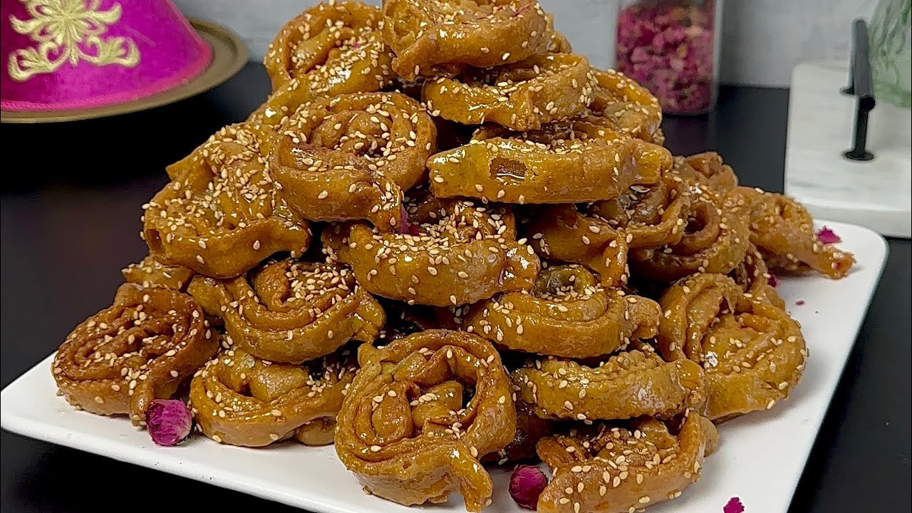 ЧЕБАКИЯ! Вкуснейшая марокканская выпечка! Традиционный рецепт стал проще! #Рамадан 🌙