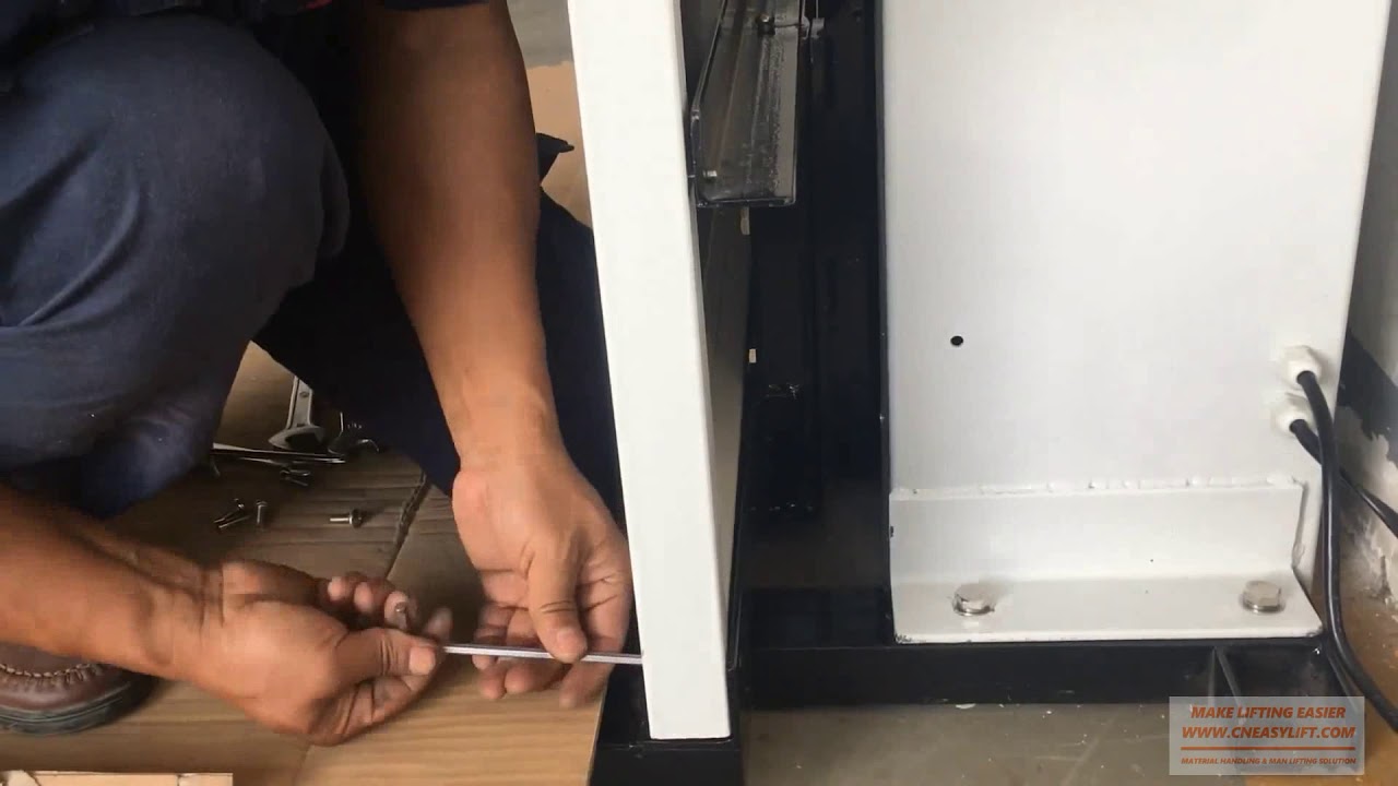 SKYSTAIR home lift / wheelchair lift assemble step