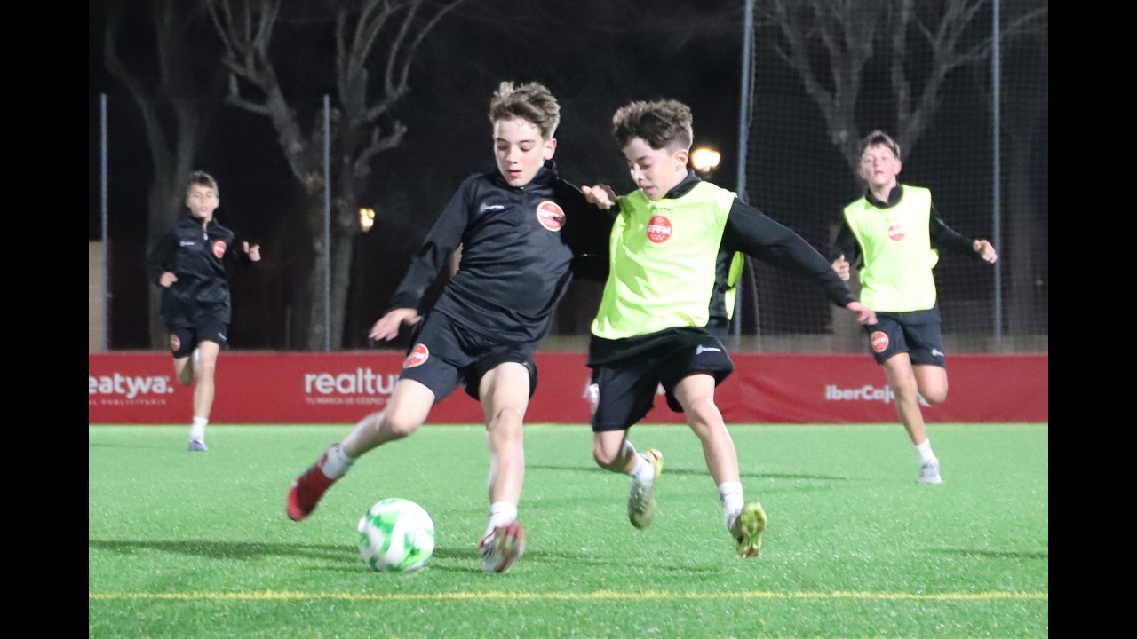 Las selecciones de Madrid de fútbol preparan los Campeonatos de España con entrenamientos y partidos