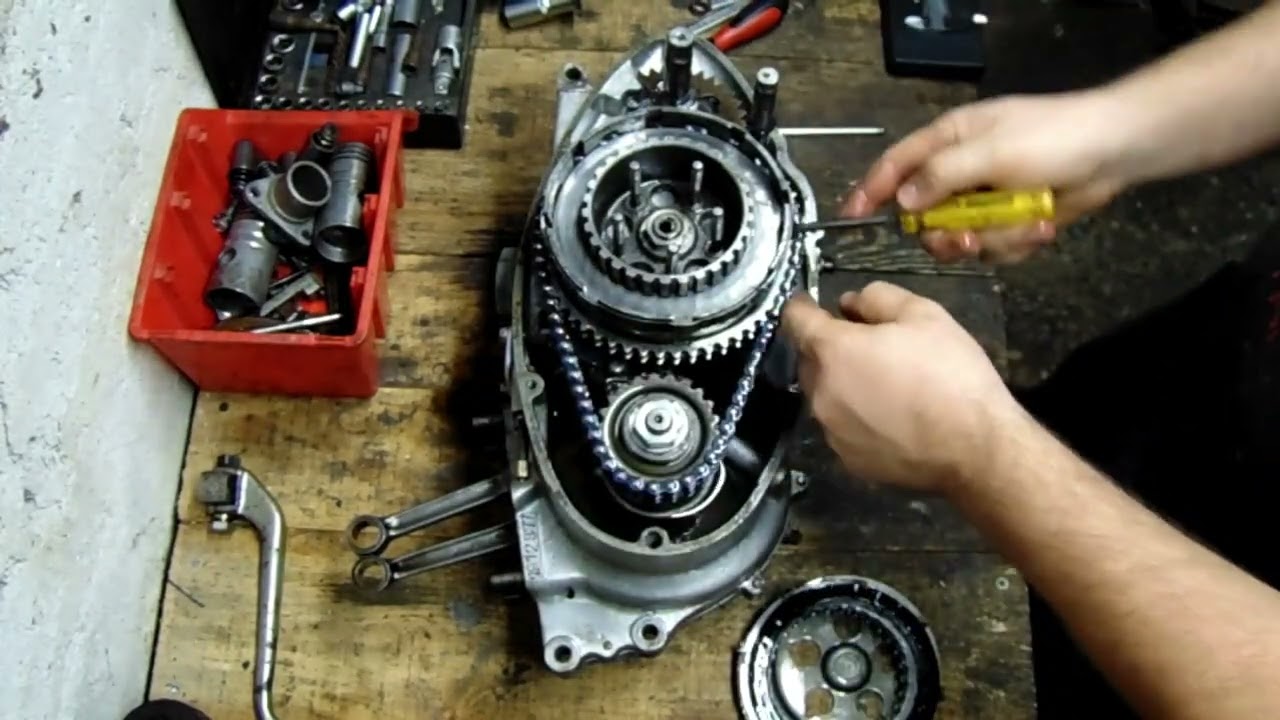 Puch SG 250 engine cleaning ( part 1 )