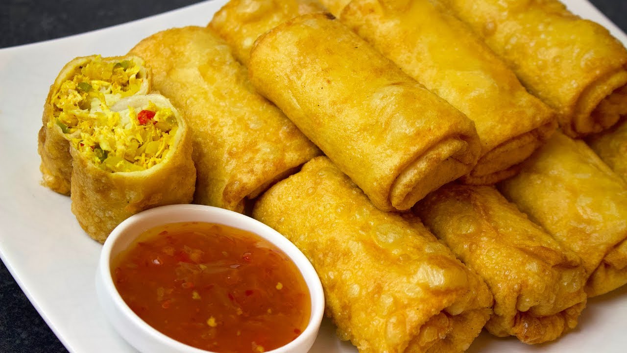 Patti Ke Bagair Chicken Egg Roll || Bilkul Soft Egg Roll || Pakistani Food || Indian Food in Urdu