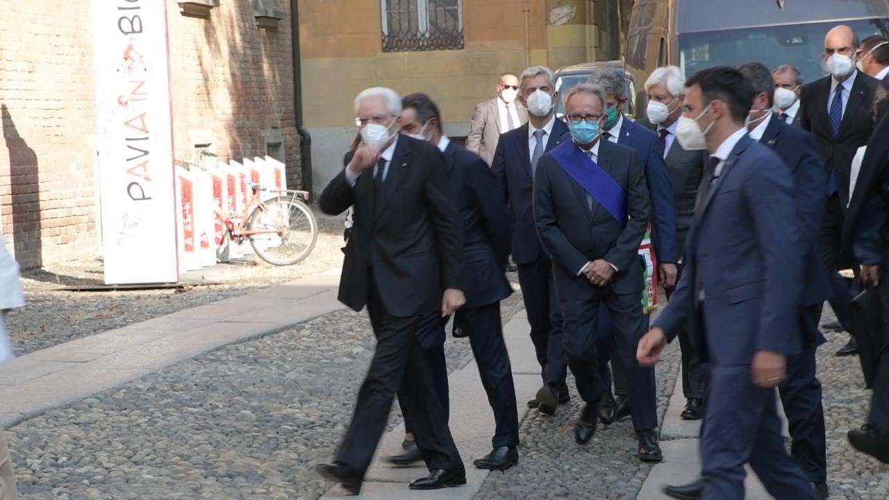 Pavia, Mattarella accolto in Aula del '400