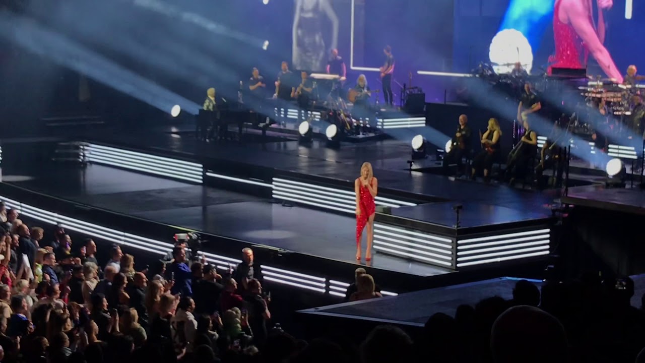 Celine Dion on courage tour march 5 2020 part #1