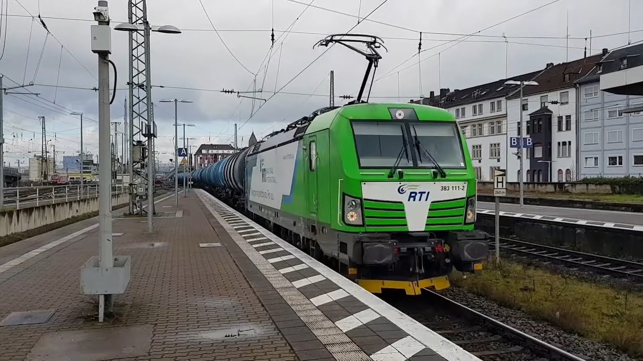 Züge in Trier Hbf und Koblenz Hbf