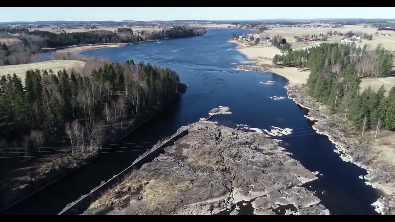 Sveip over Funnefoss, Nes Kommune p&aring; Romerike Norway  April 2020