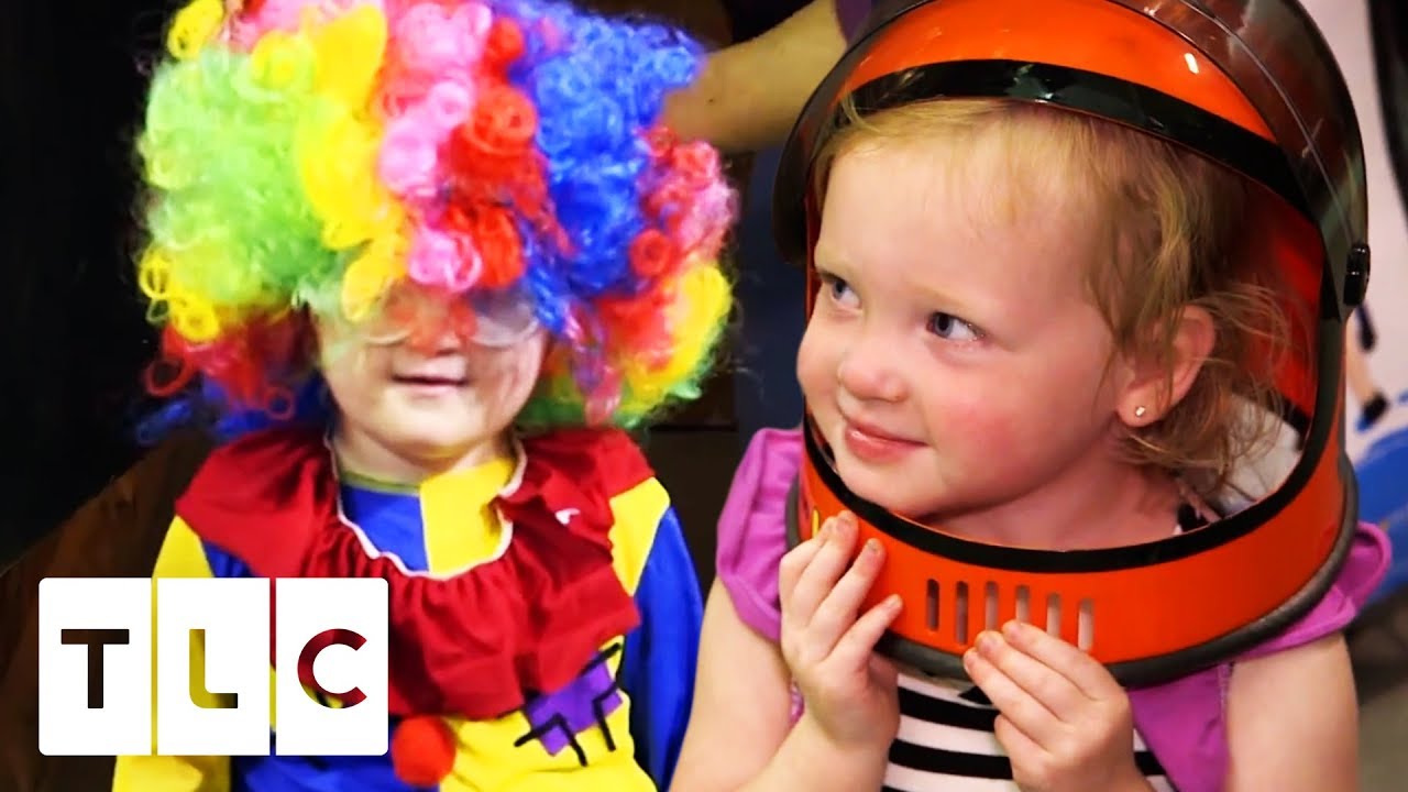 Семья Квинт помогает выбрать костюмы на Хэллоуин | Outdaughtered