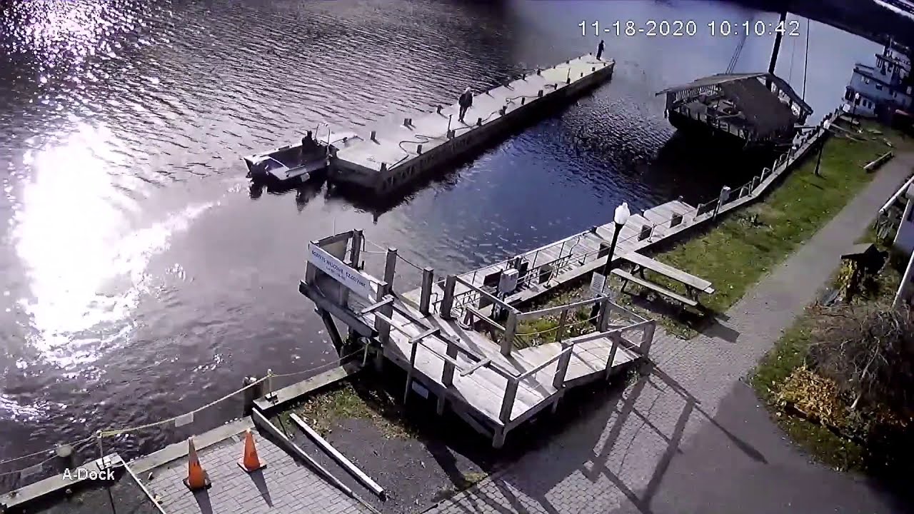 Moving Docks at the Hudson River Maritime Museum