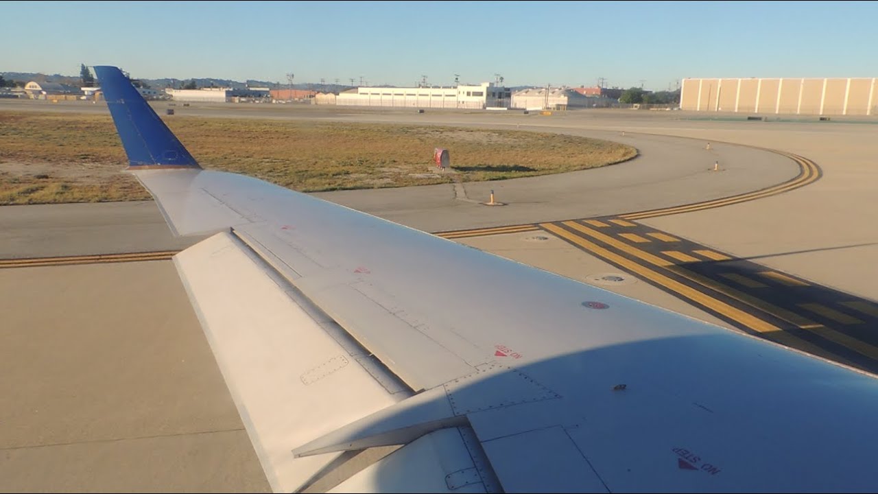 United Express (SkyWest) Bombardier CRJ-200 [N909SW] pushback, start up, and takeoff from BUR