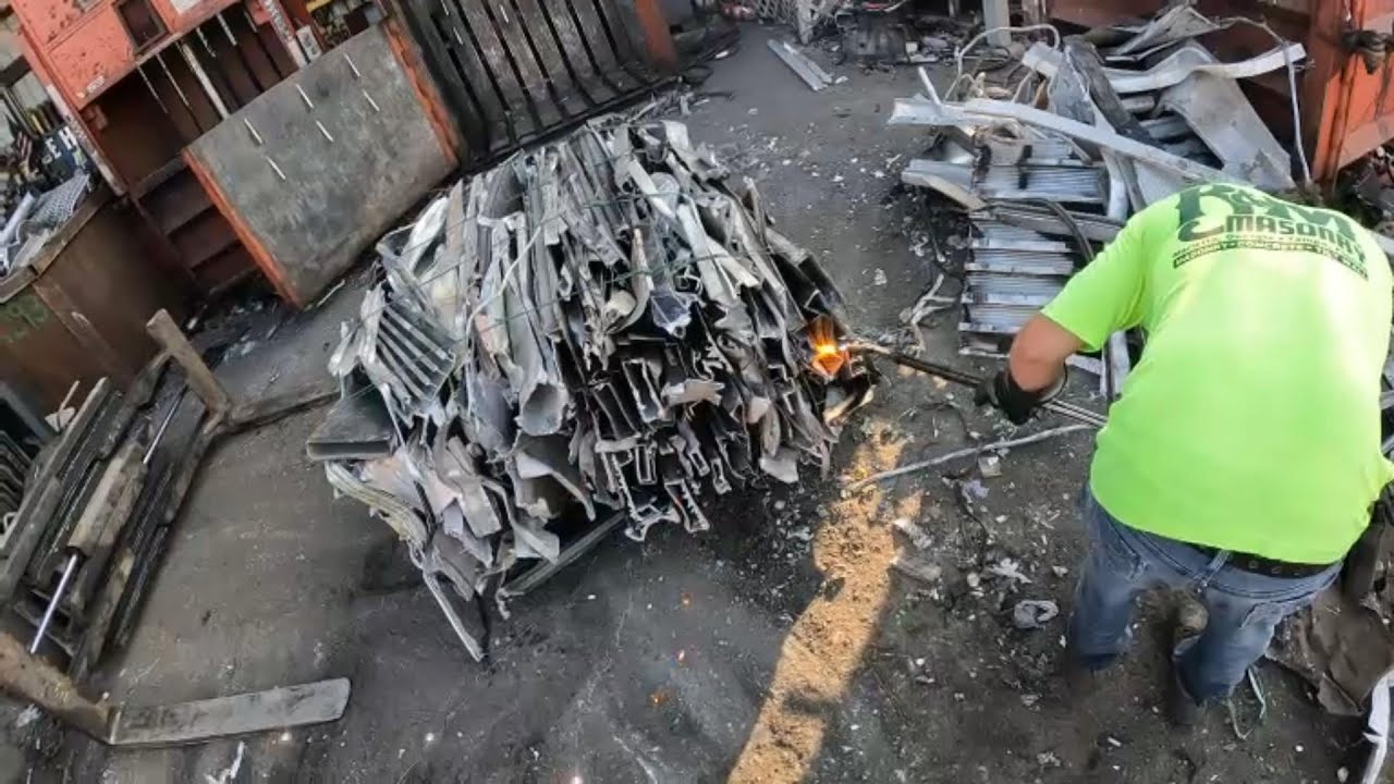SHORT BUT SWEET #metal #recycle #recycling #scrap #shear #aluminum