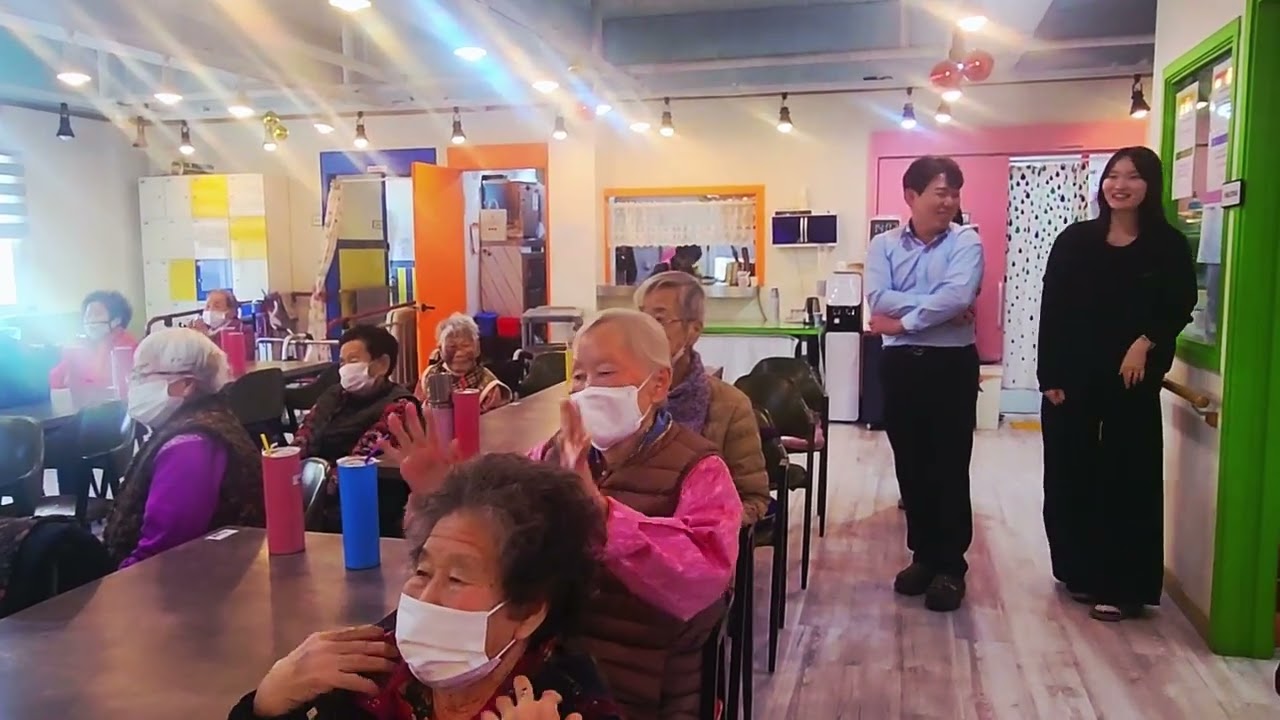 쏭쏭TV 🫡💕 강사 / 배재민 ~  노인복지센터봉사(상주가요강사협회) 2026년 3월7일(토) 🫡🫡💕