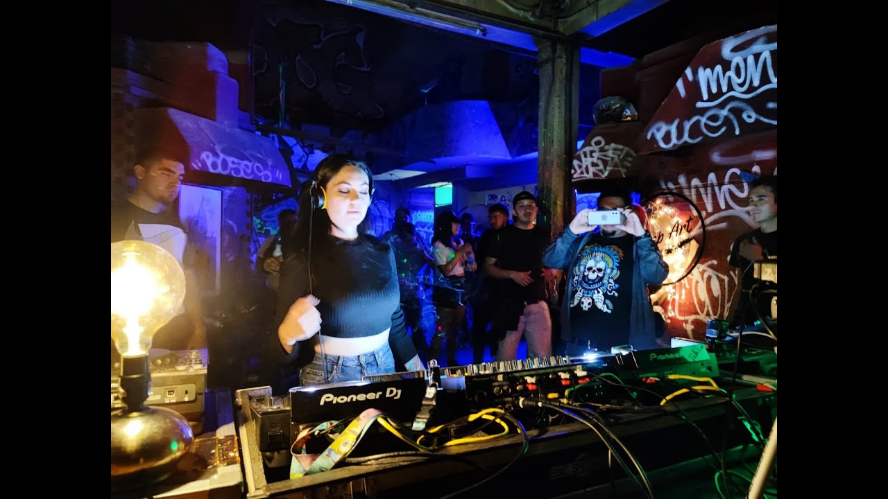 Mariana Bárcenas  Dj  Set  ---  Party Tv Vol 1
