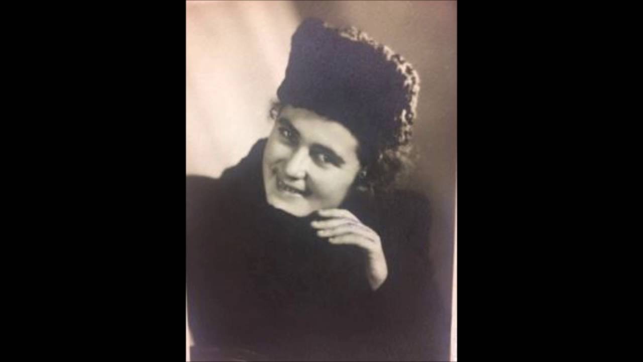 Berta Kremenstein plays Schumann's Papillons op. 2