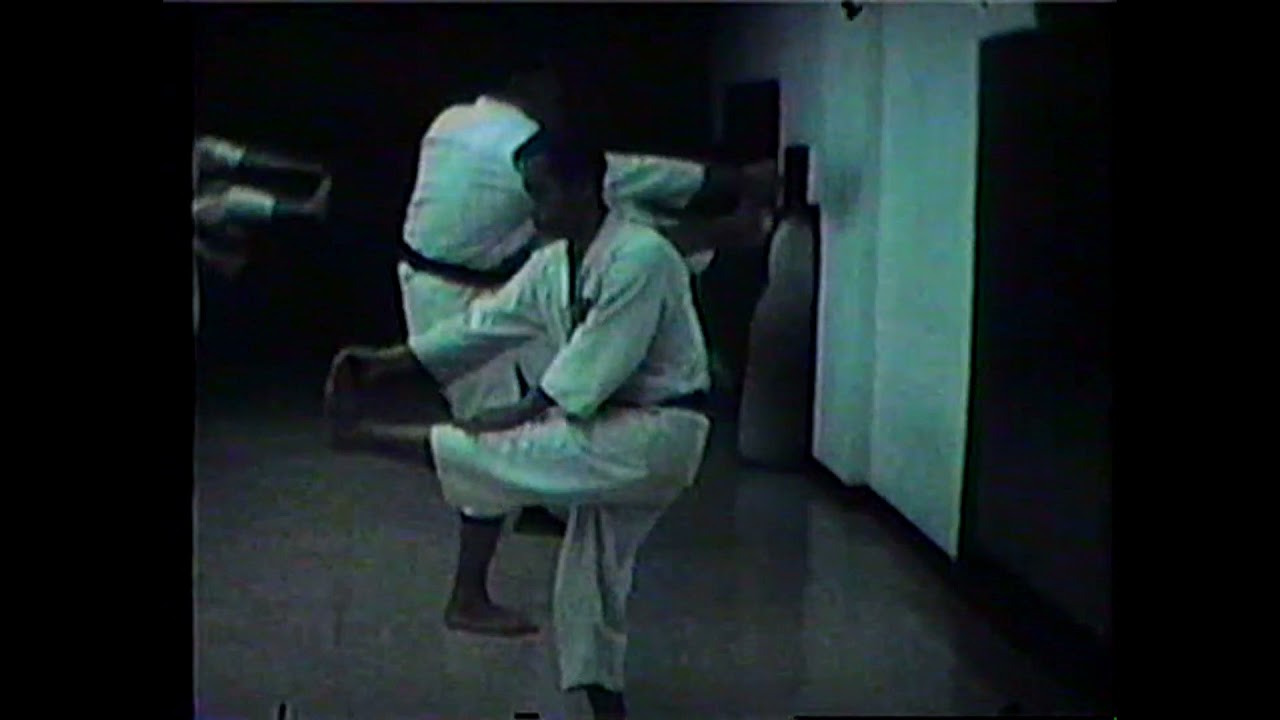 Master Angi Uezu Isshin Ryu Basics 1970