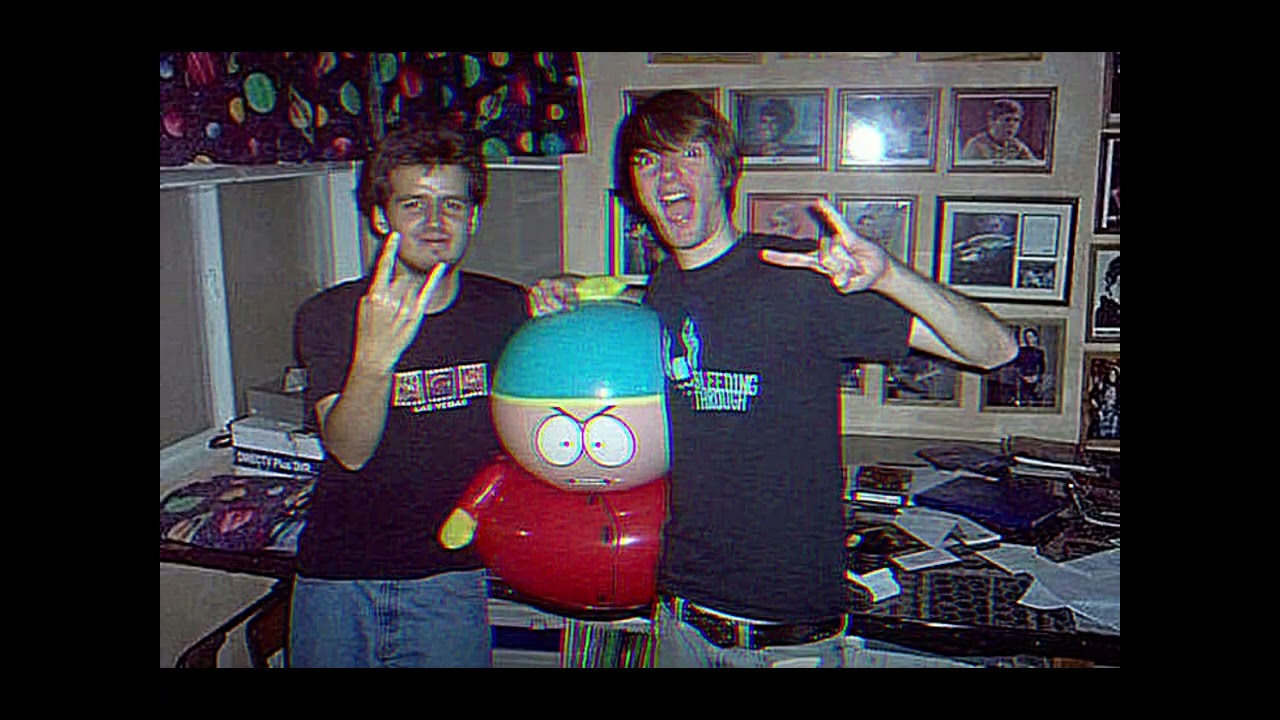 2000s older brother core 🤟🏾🎮🎸🎧💿🔒🚬🧷⛓️
