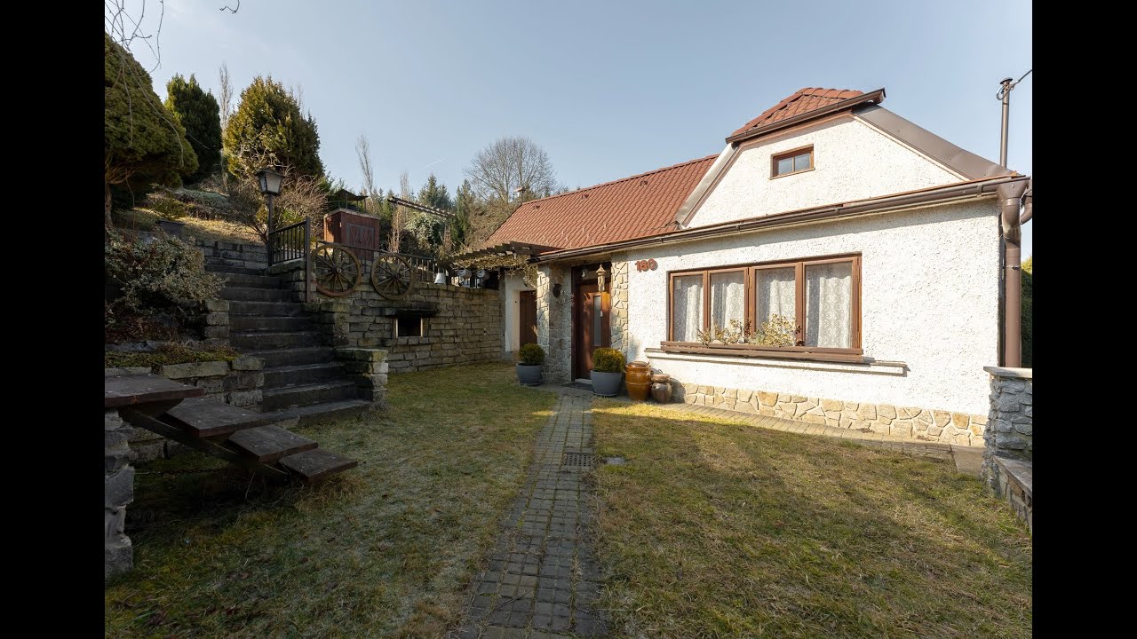 PRODÁNO - útulná chalupa, rodinný dům s pěkně udržovanou zahradou, v koncové části obce Lipovec