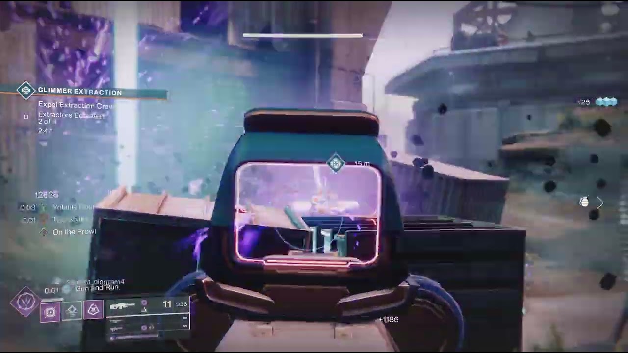 Hunting down aliens on Destiny 2 as a Hunter Badass
