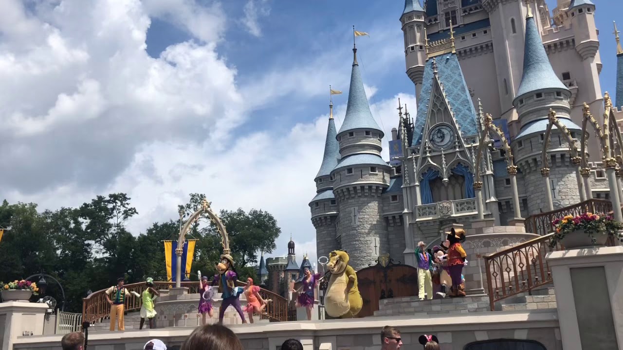 Mickey’s Royal Friendship Faire