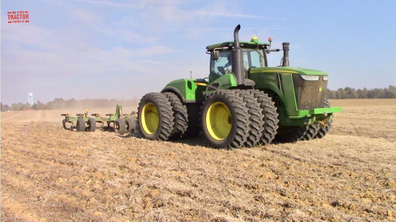JOHN DEERE 9620R Tractor Working on Heavy Duty Tillage