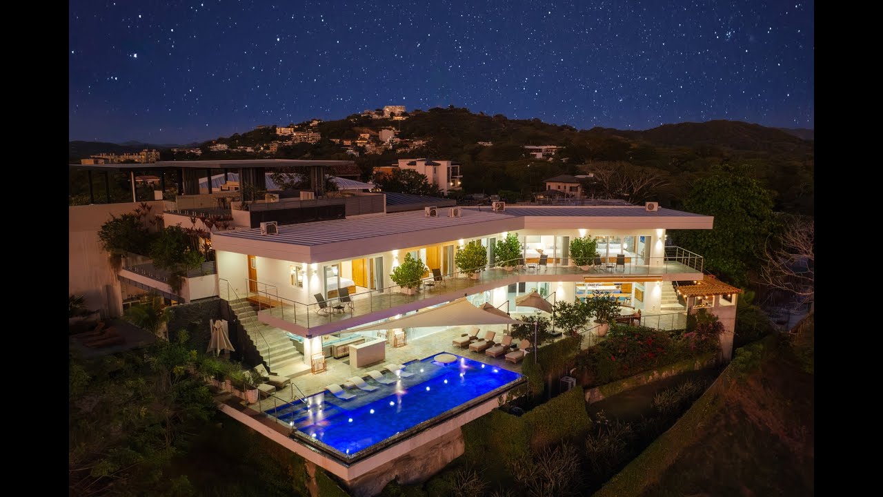 This Ocean-View Home Above Tamarindo Is Unreal 🌴