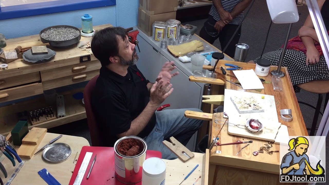 Sand Casting Demonstration at FDJtool's Showroom