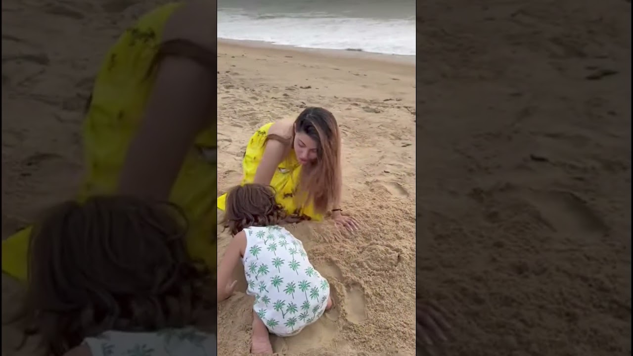 Alice Kaushik and Sara Arfeen Khan kids enjoy At Goa Beach