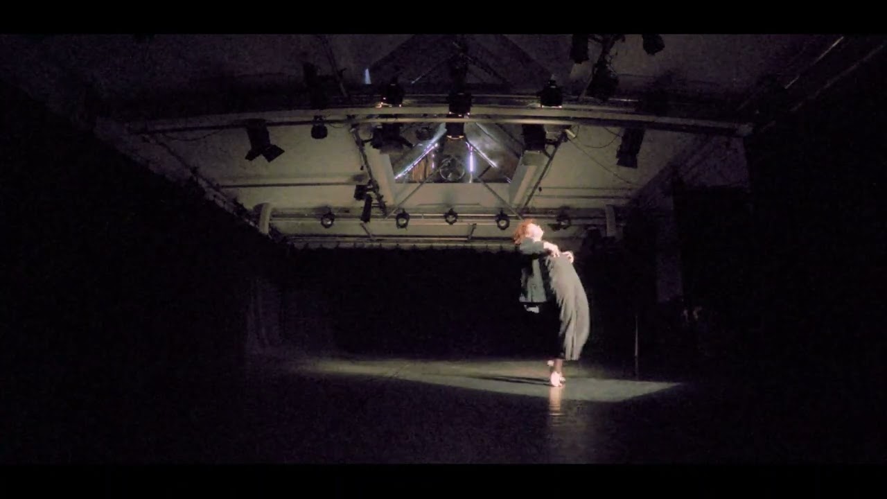 A tribute of a woman´s body