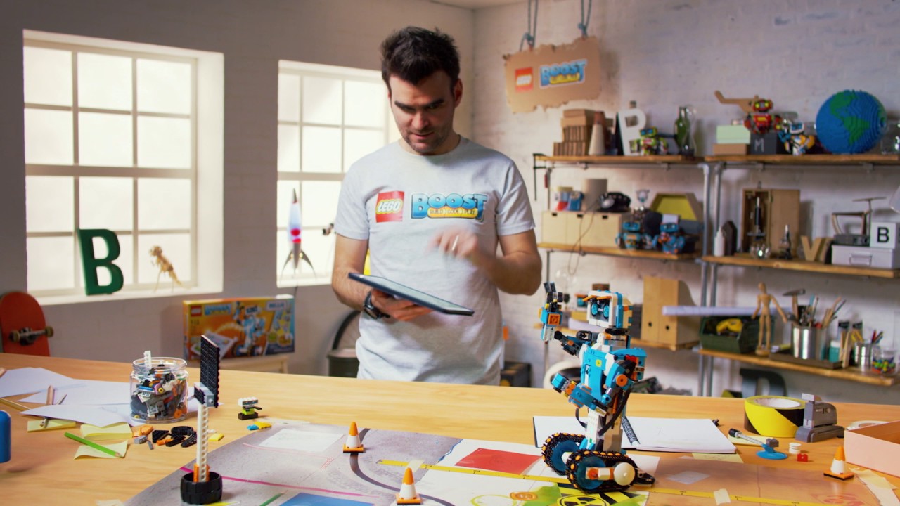 LEGO Boost: 5 konstrukcii oraz programowanie