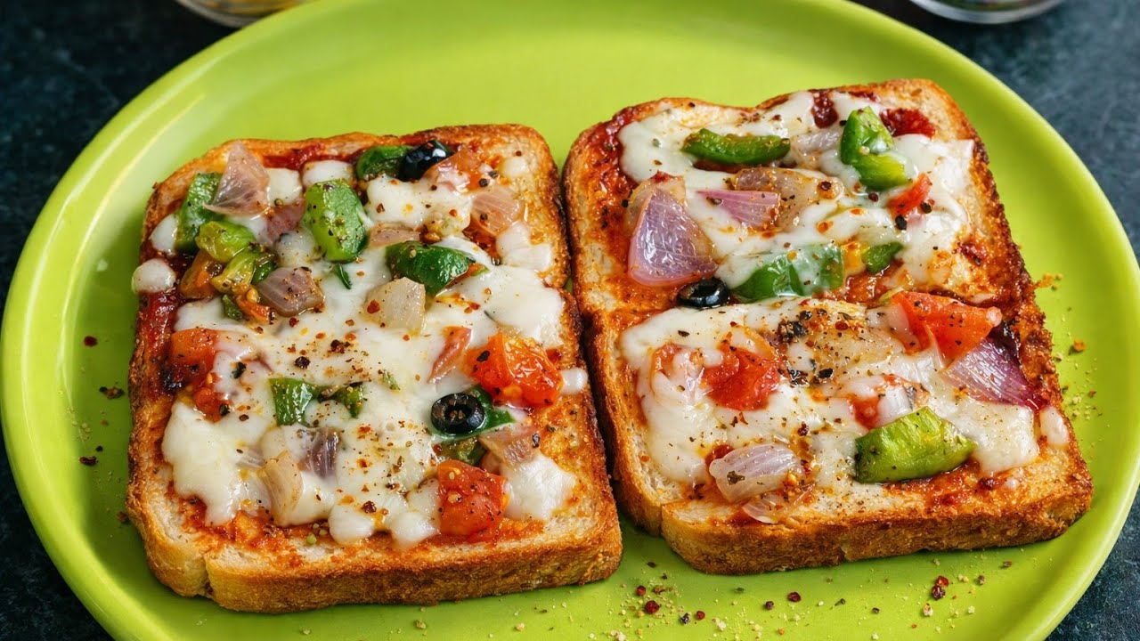 HOW TO MAKE BREAD PIZZA RECIPE || @Shivaysimplefood 