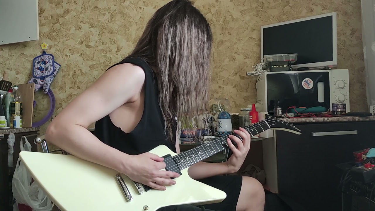 Metallica riffing on Gibson Explorer 1984 Reissue