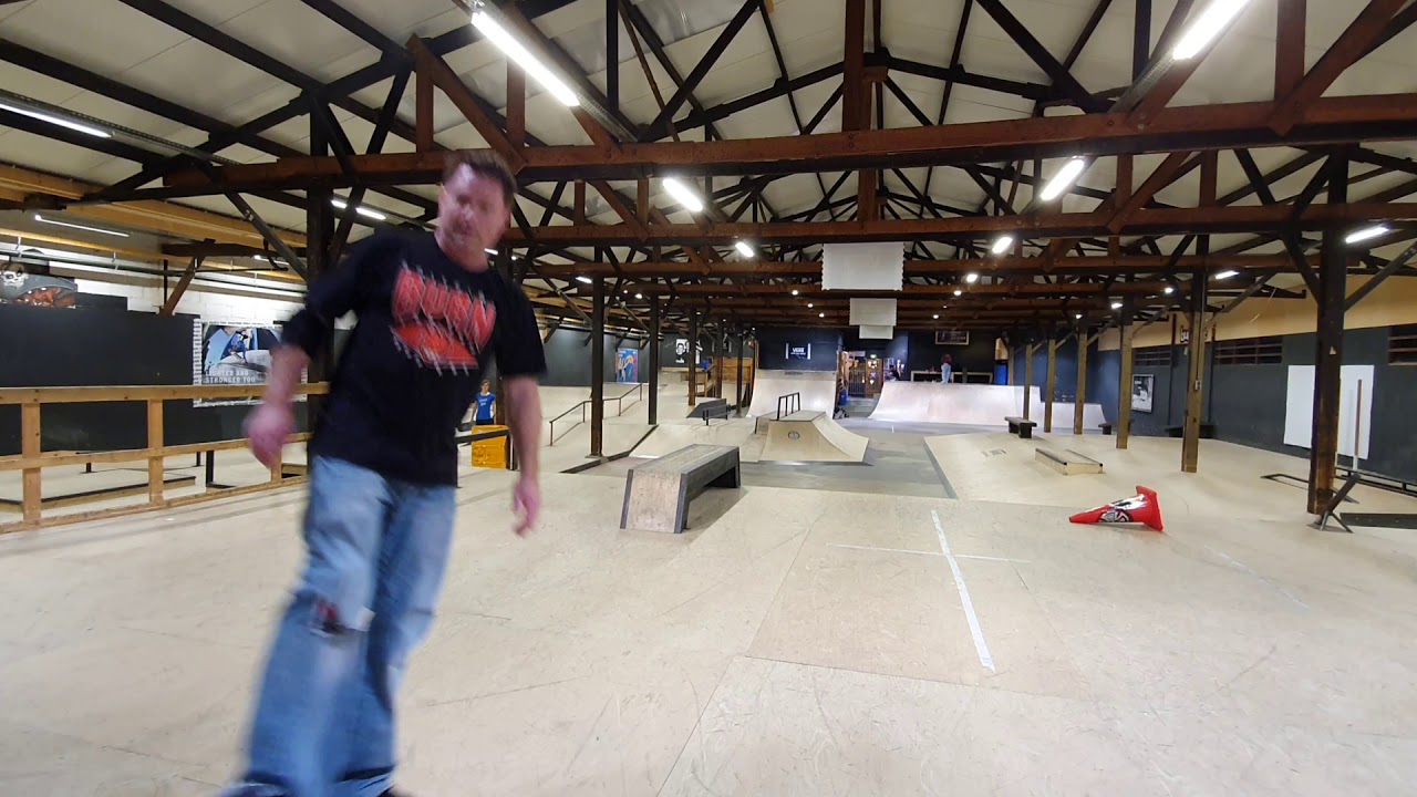 Skatebaan De Voorwaarts Apeldoorn + Burnside Deventer