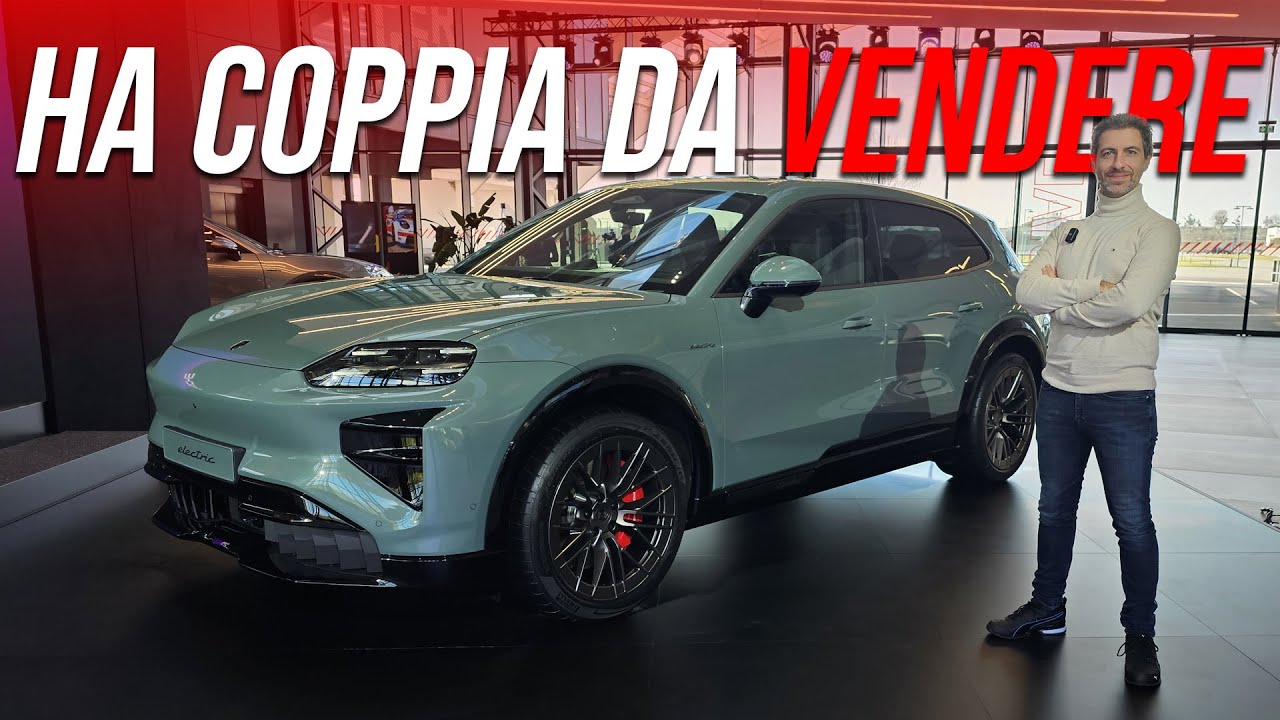 Nuova Porsche Cayenne elettrica: l'abbiamo vista dal vivo ed è una BOMBA!
