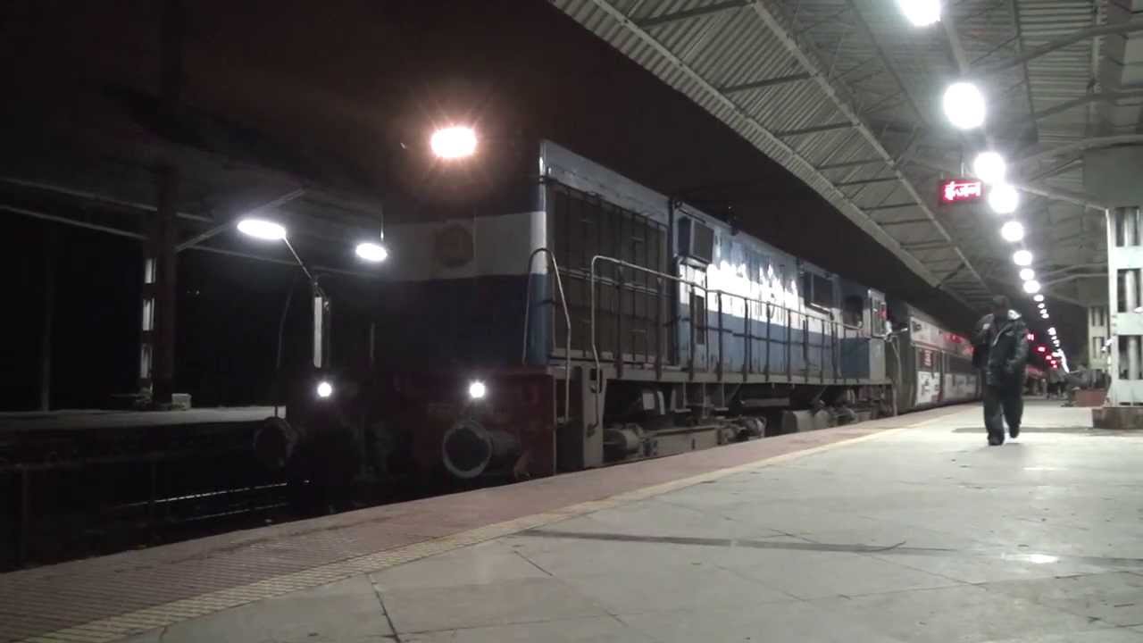 MADLY CHUGGING ED WDM-3D WITH INDRAYANI EXPRESS BRILLIANTLY ACCELERATING !!!!