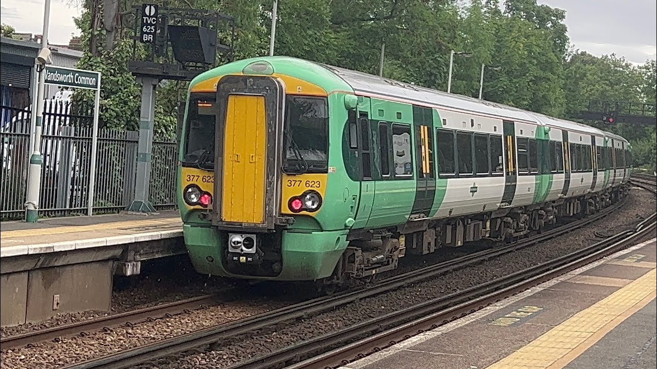 *BACK FROM CAMPING SEPCIAL* Trains at Wandsworth Common 5/7/24