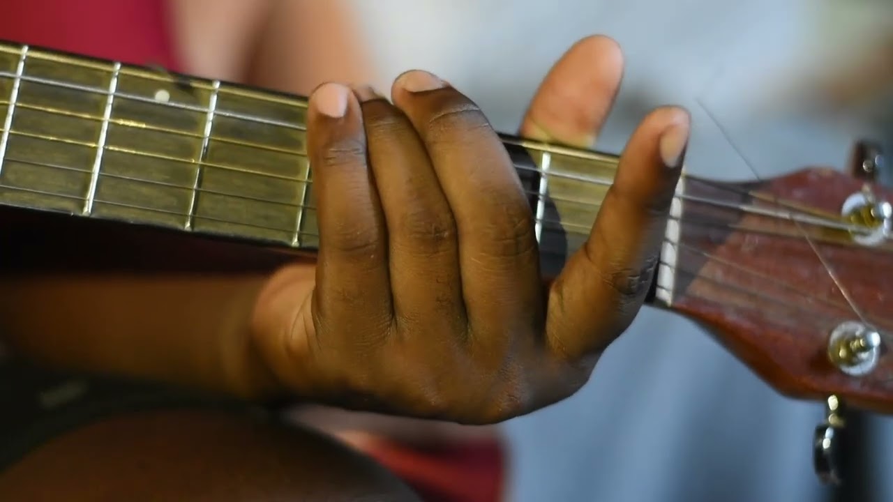 guitar lessons 11 uhlanya lwami imfezi emnyama sifunda isiginci