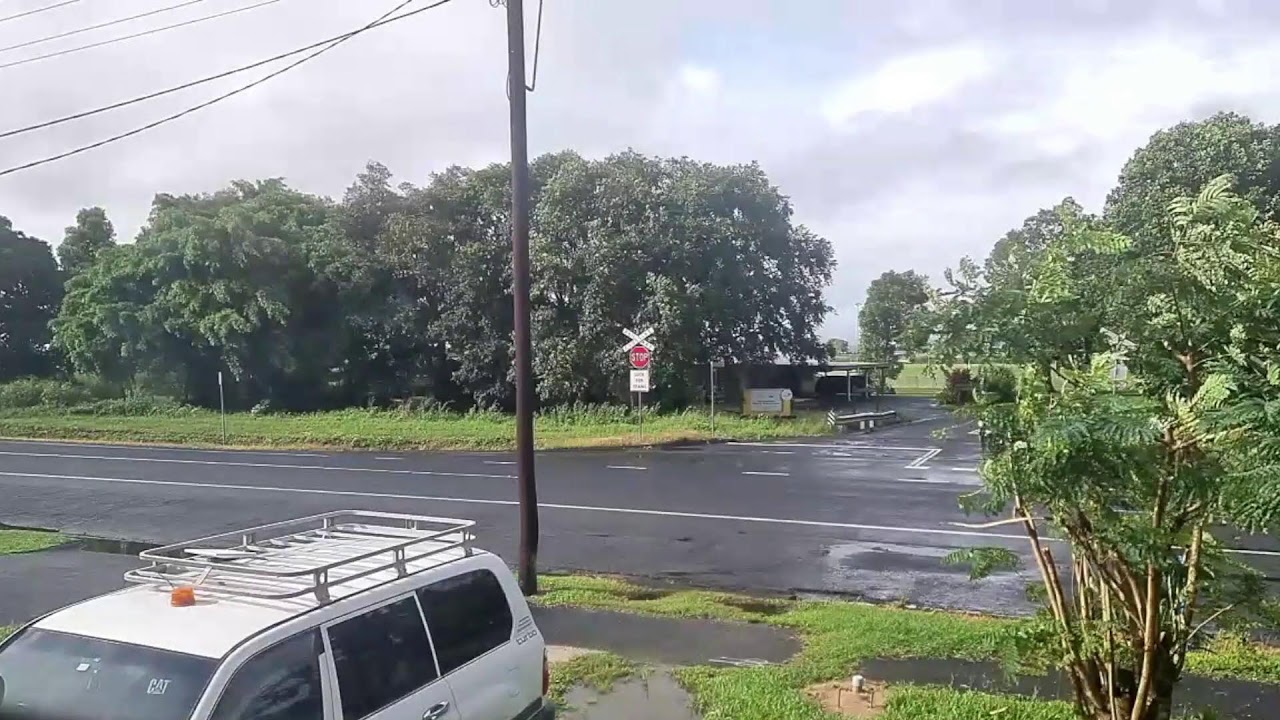 Rain, Wind & Flooding Incoming 🌊 | Tropical Low Threatens North Queensland (LIVE)
